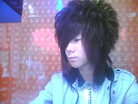 冷亚桂主播照片