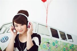 皇家萱萱主播照片