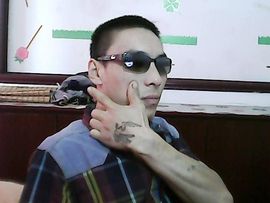 吊儿郎当小青年..主播照片