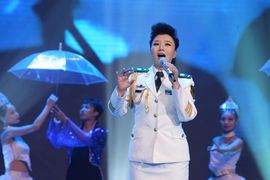 刘子琪主播照片