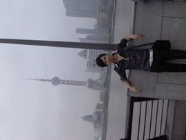 宏星世博主播照片