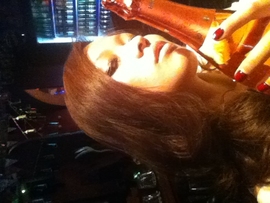 小西！主播照片