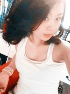 AI瑞小姐主播照片