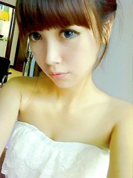 塔塔╮主播照片