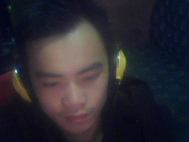 霸者容天下的主播照片