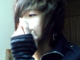 冷亚桂主播照片