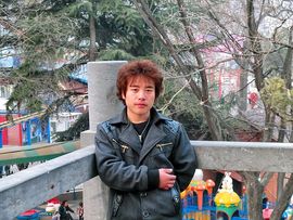 尹晓康主播照片