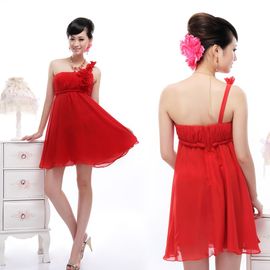 衣美都商城主播照片