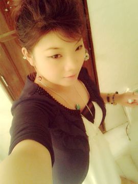 小欣欣，到此一游主播照片