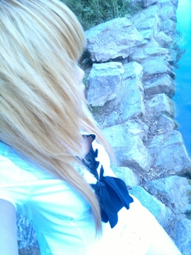 冷亚桂主播照片