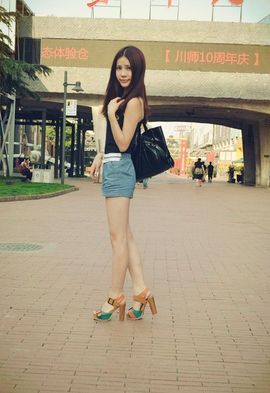 桐子姑娘主播照片