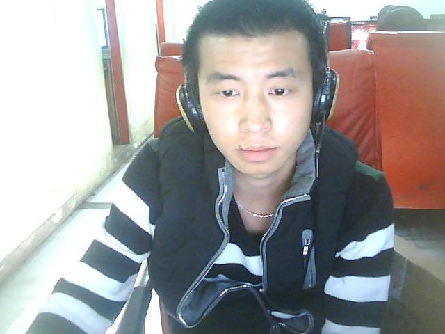 孤独乐舞的主播照片