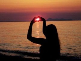 兜兜里有☀糖☀主播照片