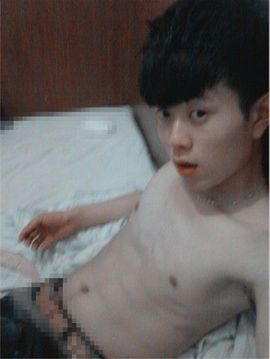 195301伟主播照片