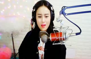菇凉翻唱经典老歌《海阔天空》~太棒了~