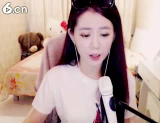 六间房美女主播我是小九姑娘互动直播中