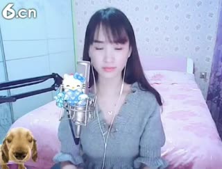 六间房美女主播╰&hearts;小鹿乱撞？秀唱视频
