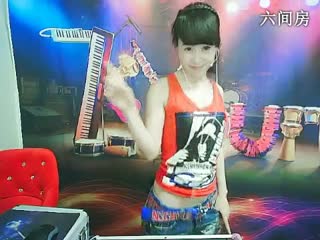 六间房美女主播⒎門★暮歌丫宝秀唱视频
