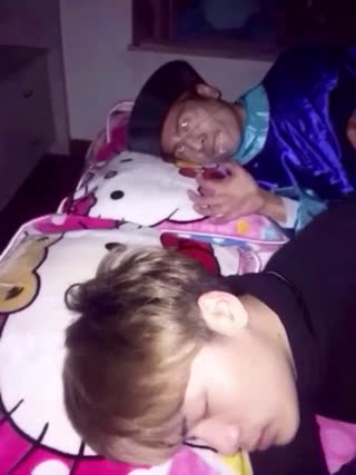 史上最敬业的室友：为吓唬同伴也是够拼的