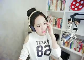 我是《因为你爱上他》~以为他能把你取代