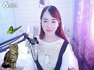 六间房性感主播╰♥小鹿乱撞？互动直播中