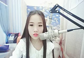 寂寞筑成一道围墙，也抵不过这《残酷月光》~