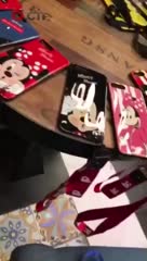 小型uv打印机手机壳加光油效果打印视频