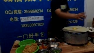 怎么学山东杂粮煎饼 摊煎饼的手法和技巧