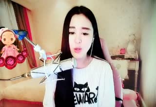 《做你怀里的那只猫》~让你的温暖把我围绕