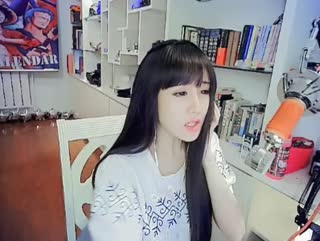 《我们不该这样的》放手不爱了，我们怎么被动的苦笑着