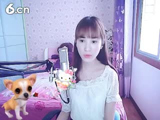 六间房呆萌女主播╰♥小鹿乱撞？秀唱直播中