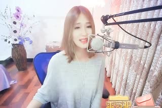 越溪清流小桥到我家~细草白露纤手浣轻纱~