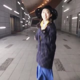 忘记烦恼的事  忘记不开心  一起唱歌一起跳舞吧