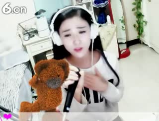 六间房美女主播夏目七秀场直播