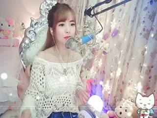 《有钱的大哥听我说》美眉的感情是金钱的蛊惑