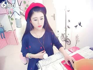 六间房性感主播小年快乐~安然互动直播中