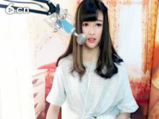 六间房热门美女♫七小娘、在线交友聊天