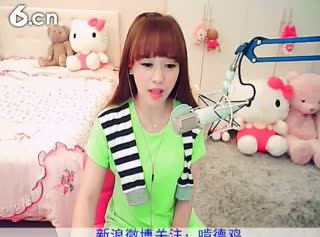六间房甜美女主播啃德鸡，真的不是柳岩 秀唱直播