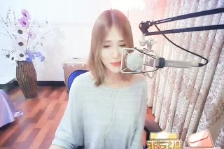 人家说真心换真情~我却拿《真心换伤心》~