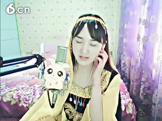 六间房秀场真人主播╰♥小鹿乱撞？直播中