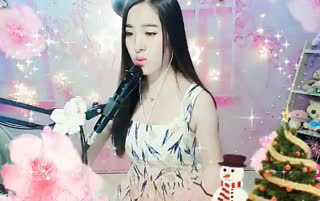 冷艳美女一曲《说好的幸福呢》把伤唱给你听