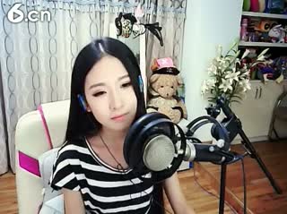 六间房甜美女主播◆◇柯﹍艾 互动直播中