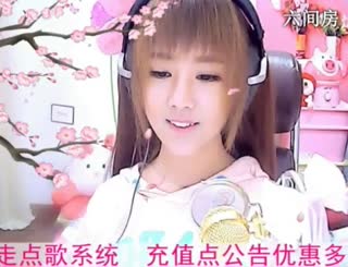 六间房呆萌女主播☜小鱼儿❦☞互动直播中