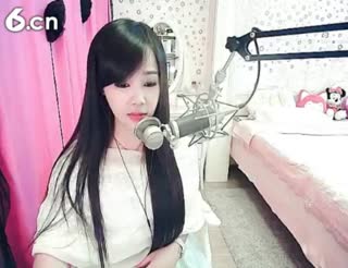 六间房美女主播╰⋛泡沫ღ寒兮⋚╯视频直播