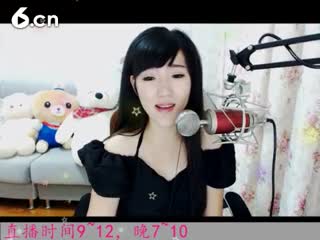 六间房美女主播于梦~秀唱爱的供养视频