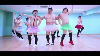 【宅基腐】果然还是一抖一抖的乳摇更能引人注意啊！