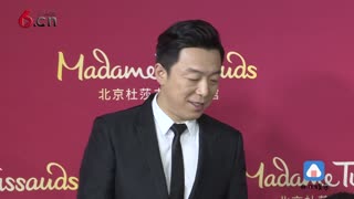 黄渤入驻杜莎夫人蜡像馆 “双影帝”真假难辨 18.2.4