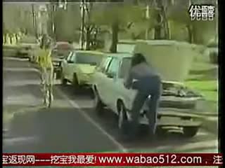 【爆笑视频】搞笑视频 笑死人不偿命 美女来了！！ 高清.mp4