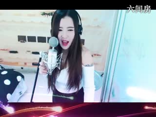 六间房热门美女◥▇摇滚☀女皇▇◤互动直播中