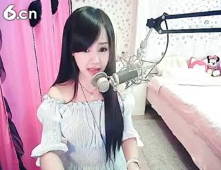 六间房美女主播╰⋛泡沫ღ寒兮⋚╯秀场直播